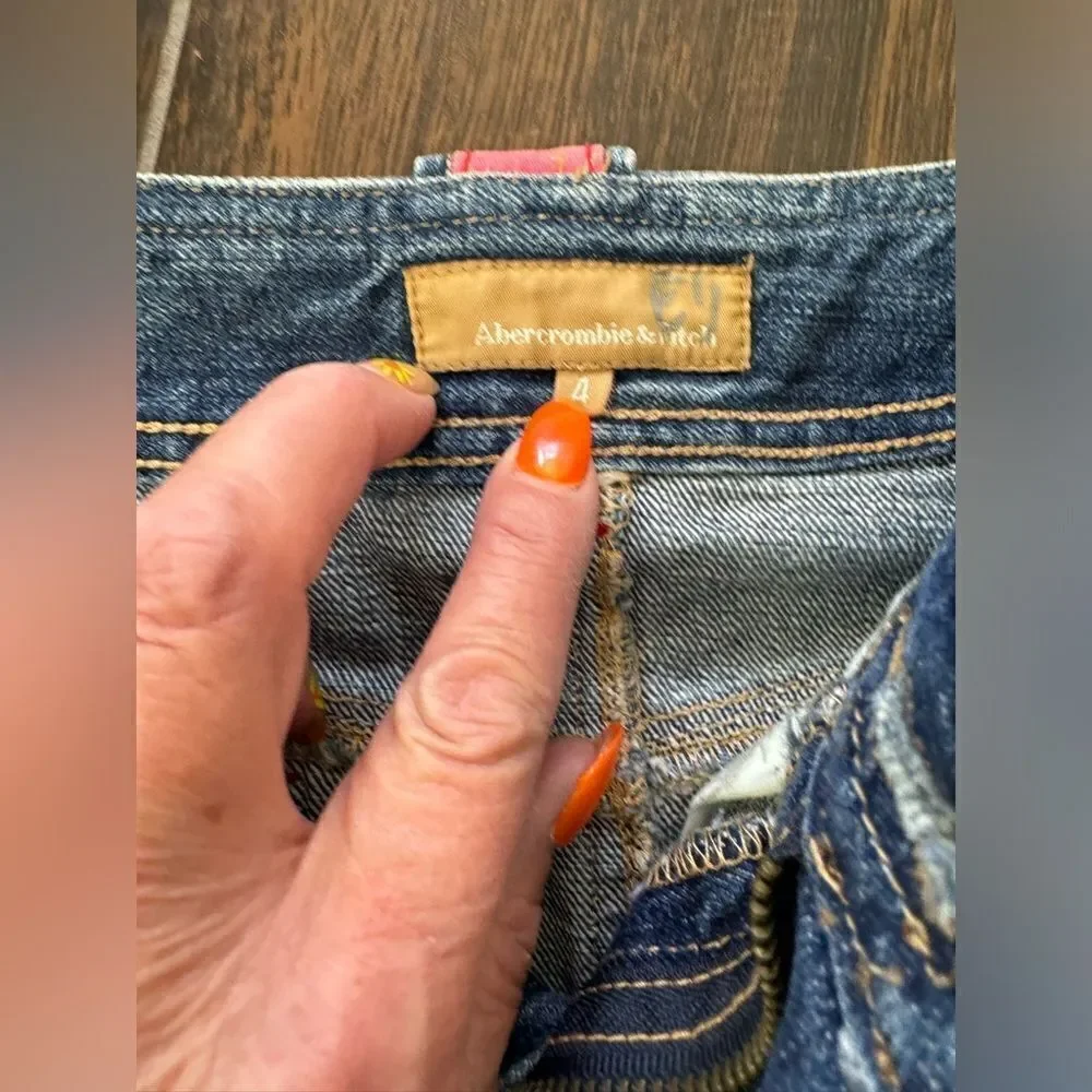 Amercrombie and Fitch Y2K mini low rise denim mini skirt sz 4